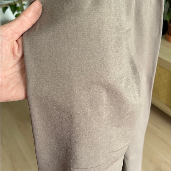 NVGTN Women’s Legging. Size Medium. 23” inseam. Great condition. See details. - Picture 4 of 4